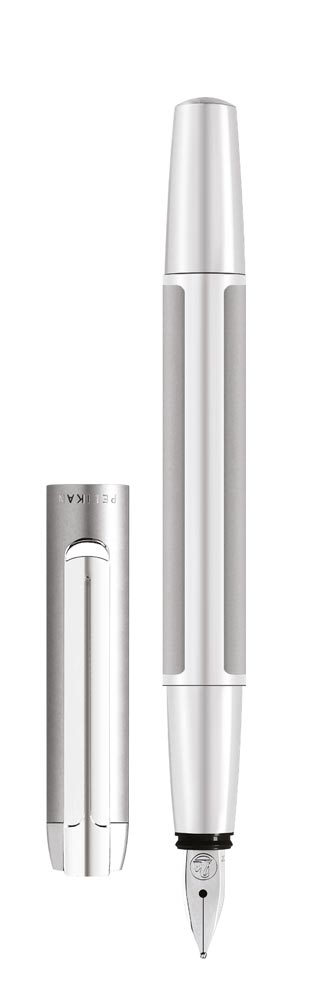 Pelikan Kugelschreiber Pura® K40 Silber mit Gravur | inkl. Geschenkbox personalisiert | Aluminium | Farbe silber