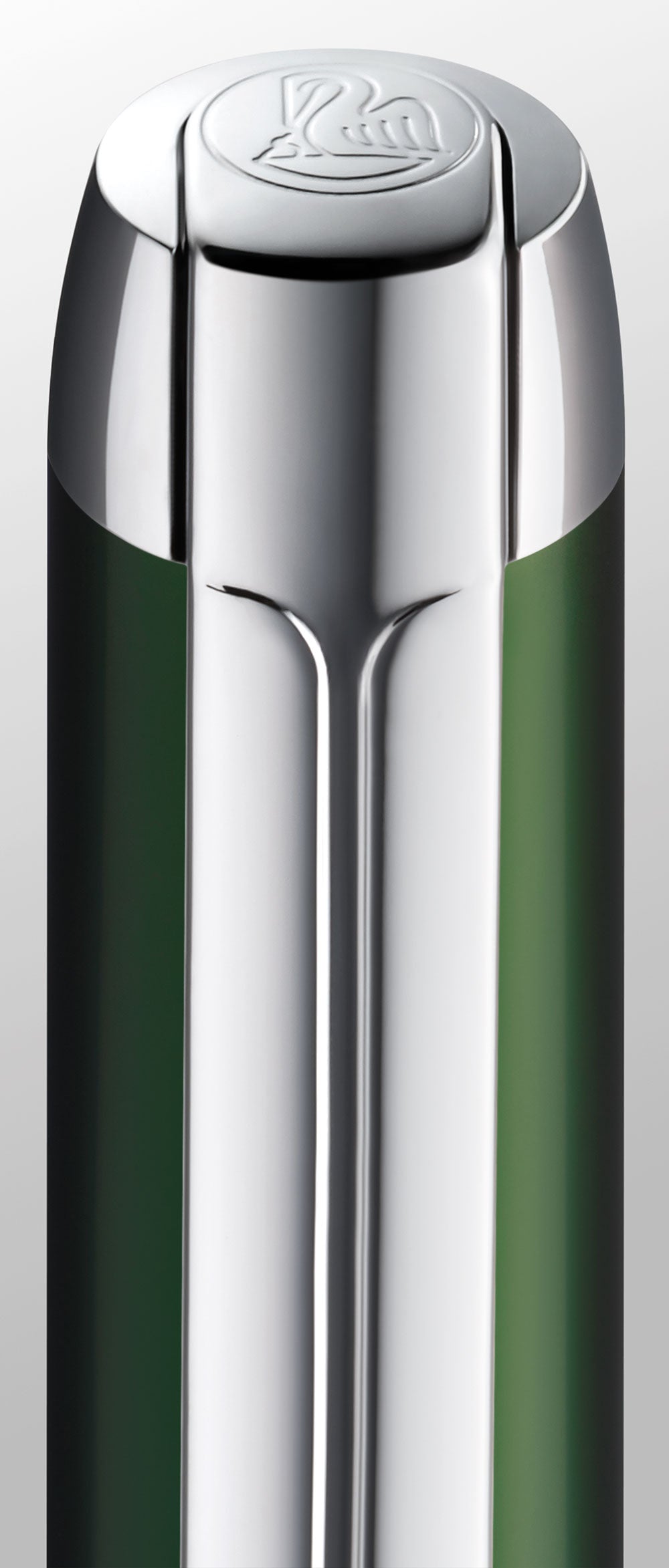 Pelikan Füllhalter Pura® P40 | inkl. mit Wunschgravur | Waldgrün | inkl. Geschenkbox mit Gravur | gravierter Füllhalter | Füller mit Gravur Geschenk